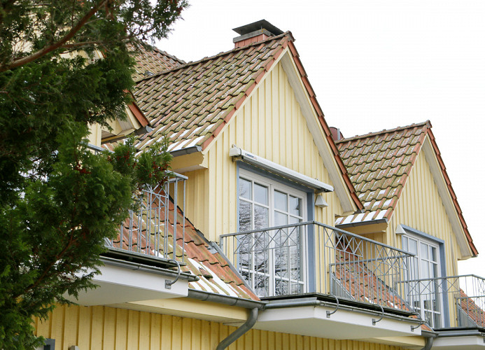 Balkon (2.von rechts)