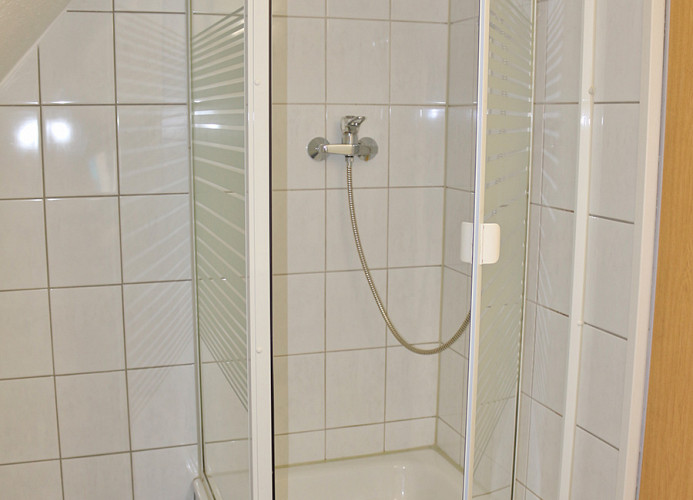 Dusche im Bad