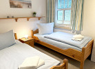 zweites Schlafzimmer mit 2 Einzelbetten, ideal als Kinderzimmer