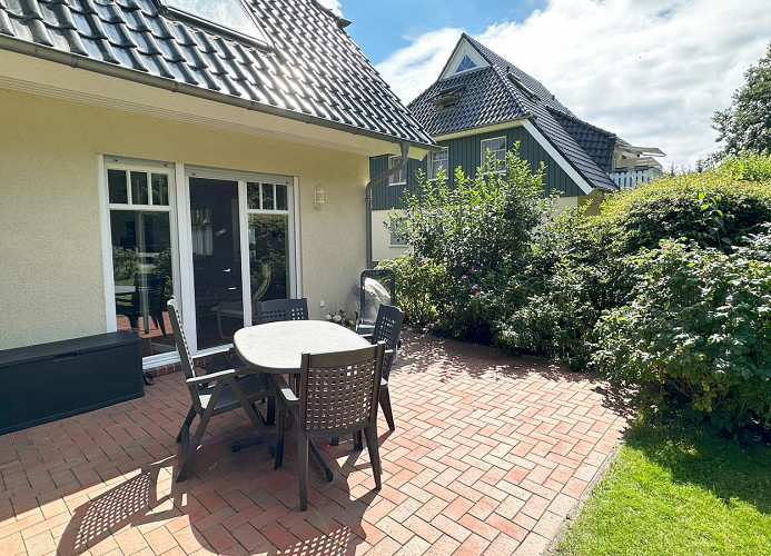 möblierte Terrasse