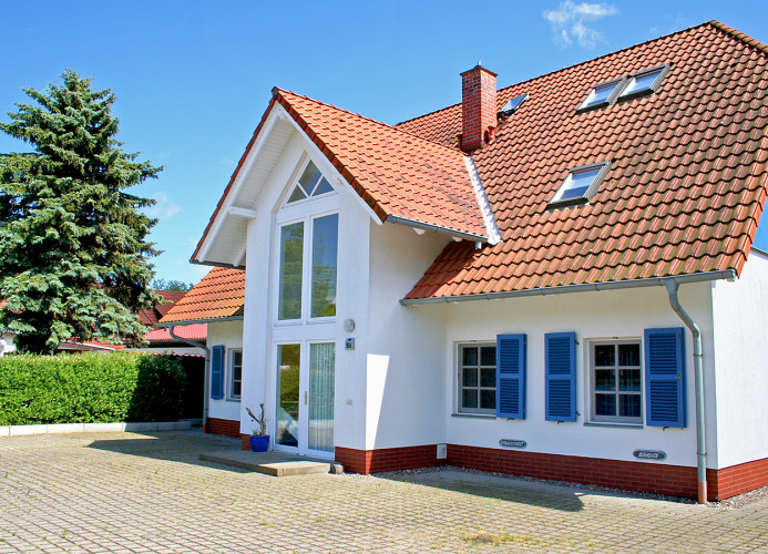 Außenansicht des Hauses / Straßenseite